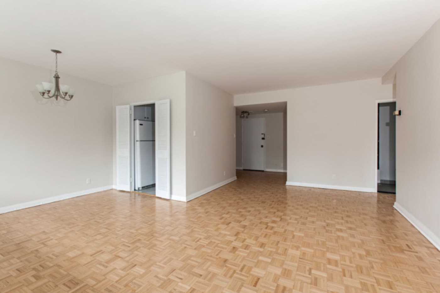 3033 Sherbrooke